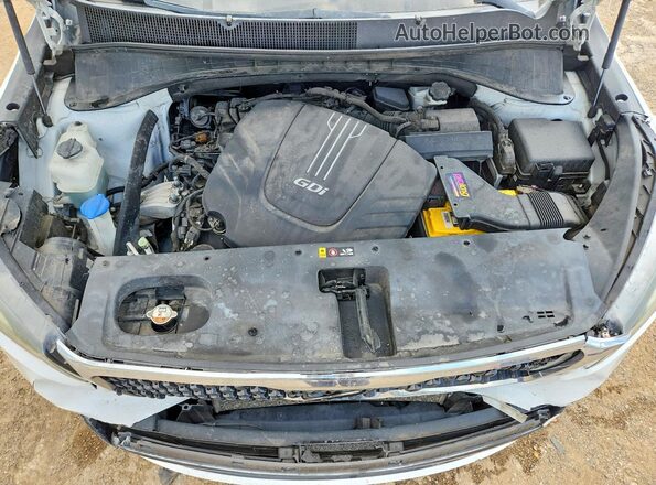 5XYPHDA58HG260225 2017 KIA SORENTO White Widok wnętrza z tyłu