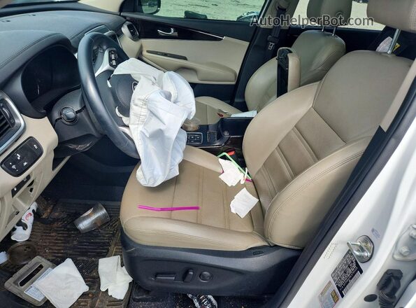 5XYPHDA58LG705359 2020 KIA SORENTO White Front interior view