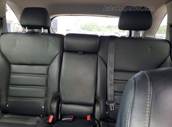 5XYPHDA59GG103639 2016 KIA SORENTO Silver Widok tylnych siedzeń