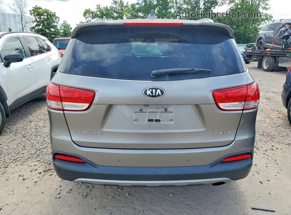 5XYPHDA59GG103639 2016 KIA SORENTO Silver Widok z tyłu