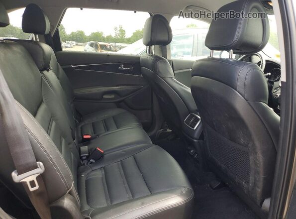 5XYPHDA59GG103639 2016 KIA SORENTO Silver Widok wnętrza z tyłu