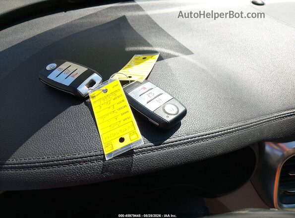5XYPHDA59JG405861 2018 KIA SORENTO Black Dashboard view