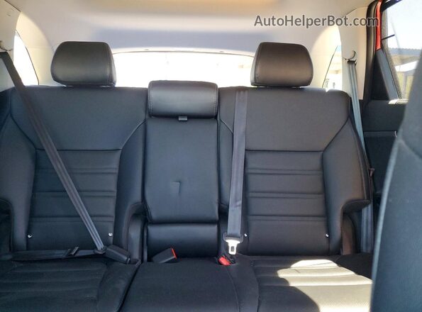 5XYPK4A56KG470489 2019 KIA SORENTO Red Widok tylnych siedzeń