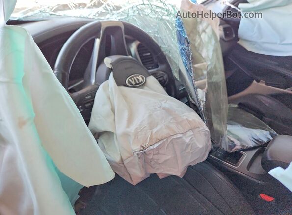 5XYPK4A59GG109345 2016 KIA SORENTO Белый Вид панели приборов