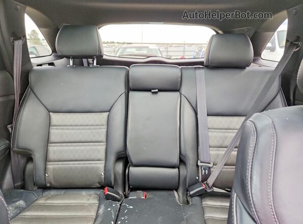 5XYPKDA50GG163553 2016 KIA SORENTO White Widok tylnych siedzeń