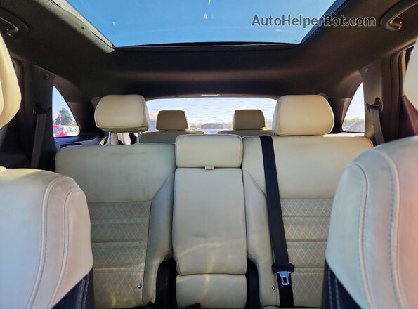 5XYPKDA54GG093197 2016 KIA SORENTO Gray Rear seats view