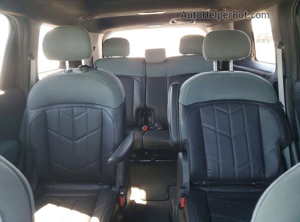 5XYPLES12VG021846 2027 KIA TELLURIDE Black Vista de los asientos traseros
