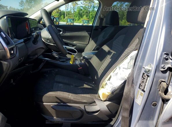 5XYRG4LC1NG140737 2022 KIA SORENTO Charcoal Widok wnętrza z przodu