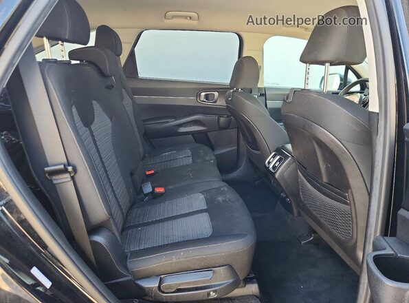 5XYRG4LC8MG061435 2021 KIA SORENTO Black Вид задньої частини салону