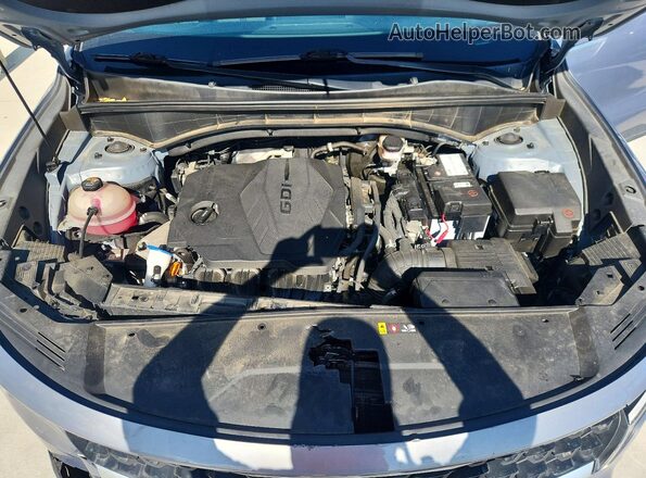 5XYRG4LC8NG130917 2022 KIA SORENTO Silver Vista del compartimento del motor