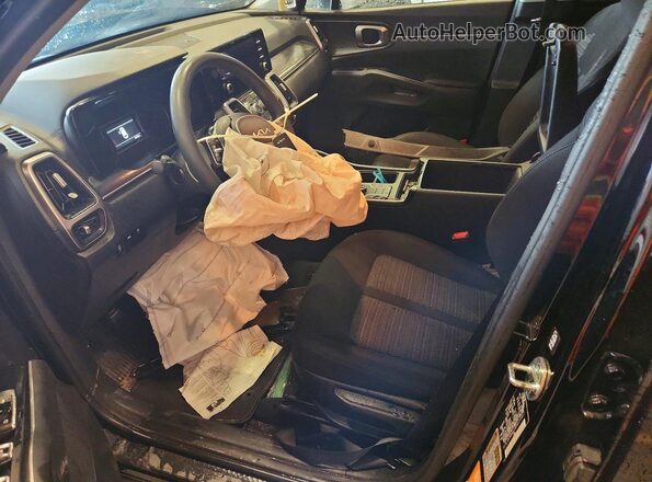 5XYRG4LC8PG179067 2023 KIA SORENTO Черный Вид салона спереди