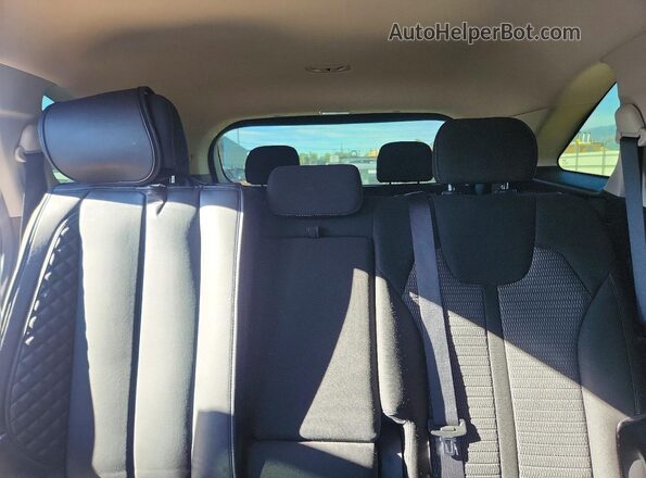 5XYRG4LCXNG097323 2022 KIA SORENTO Gray Rear seats view
