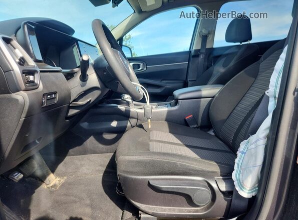 5XYRGDLC1NG127504 2022 KIA SORENTO Charcoal Front interior view
