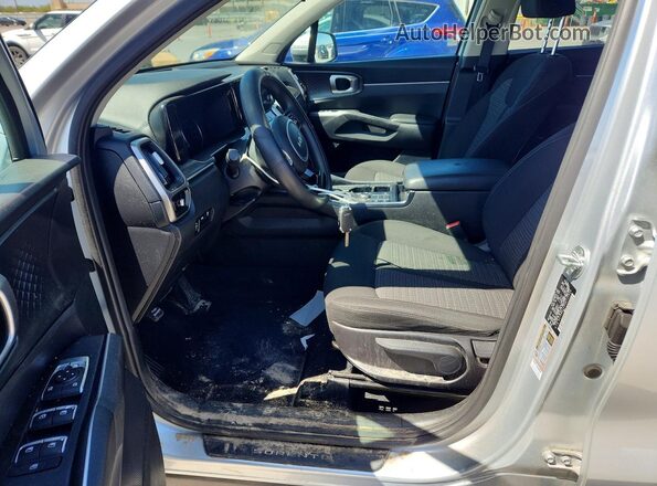 5XYRGDLC3NG122868 2022 KIA SORENTO Silver წინა სალონის ხედი