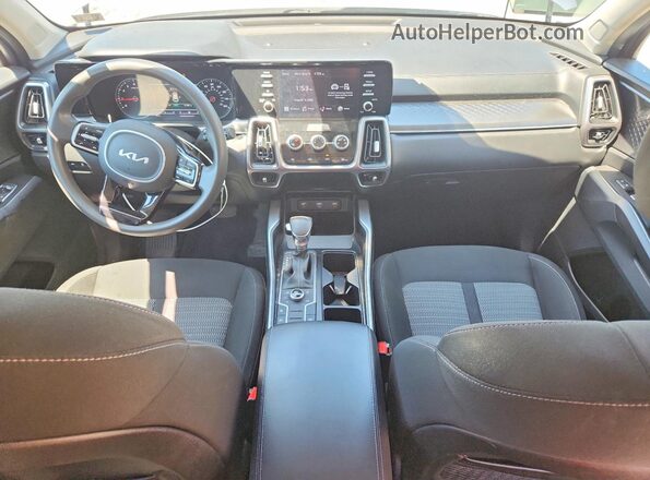 5XYRGDLC4NG116934 2022 KIA SORENTO Серебряный Вид панели приборов