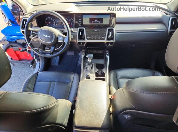 5XYRH4LF0NG103685 2022 KIA SORENTO Gray Widok deski rozdzielczej