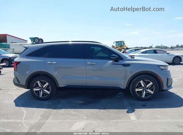 5XYRH4LF3NG154047 2022 KIA SORENTO Gray უკანა სალონის ხედი