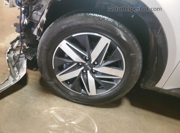 5XYRH4LF5NG086589 2022 KIA SORENTO Silver 