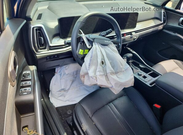 5XYRHDJF6TG427594 2026 KIA SORENTO Blue Dashboard view