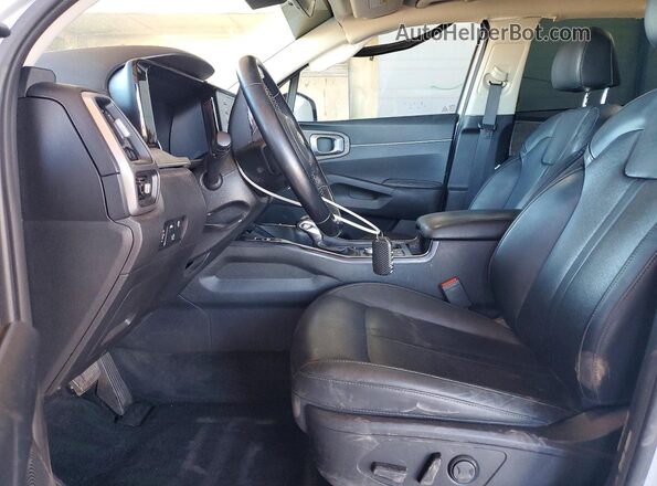 5XYRHDLF6MG026254 2021 KIA SORENTO Silver Front interior view