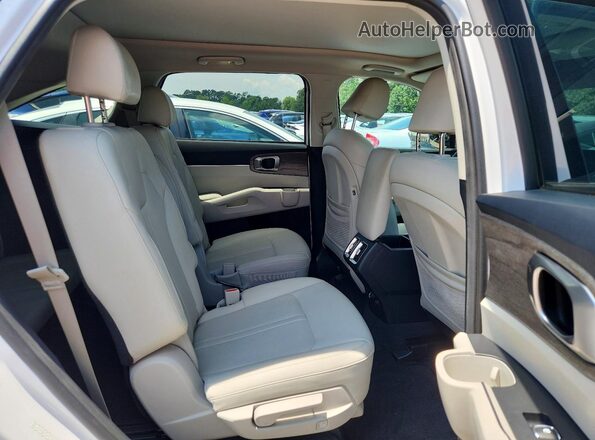 5XYRHDLF6NG130678 2022 KIA SORENTO White უკანა სალონის ხედი