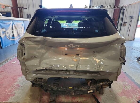 5XYRHDLF7NG138837 2022 KIA SORENTO Gray Rear view