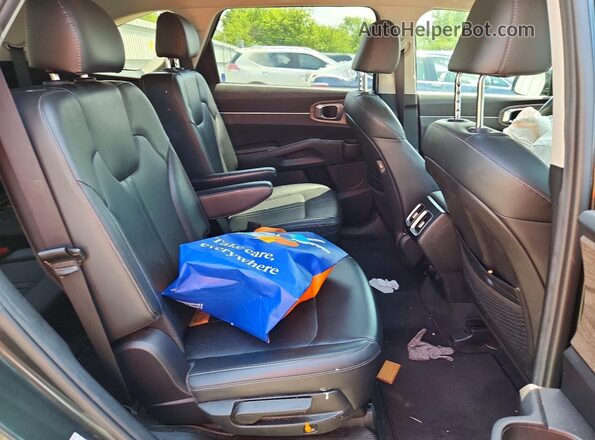 5XYRHDLFXMG073688 2021 KIA SORENTO Gray Vista interior trasera