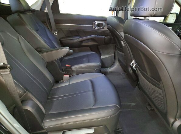 5XYRK4LF0NG154220 2022 KIA SORENTO Black Սալոնի հետևի տեսք