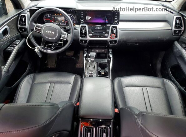5XYRK4LF0NG154220 2022 KIA SORENTO Black Առջևի վահանակի տեսք