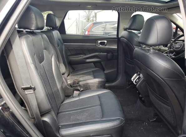 5XYRK4LF4NG077772 2022 KIA SORENTO Black Вид задньої частини салону