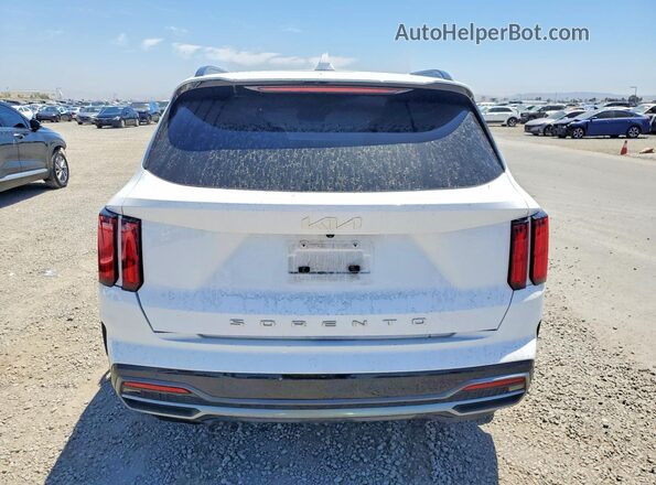 5XYRK4LF4NG127053 2022 KIA SORENTO White Вид ззаду