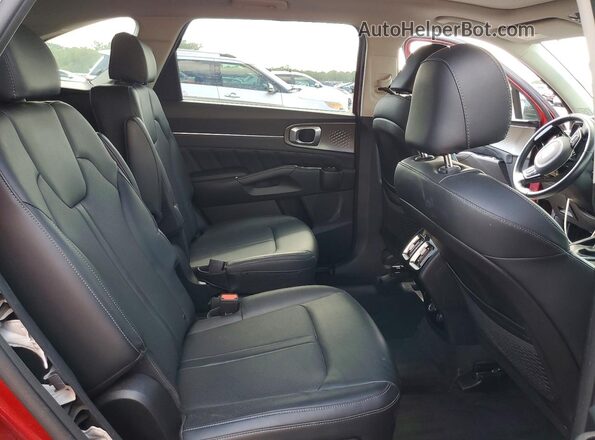 5XYRK4LF6MG033139 2021 KIA SORENTO Burgundy Widok wnętrza z tyłu