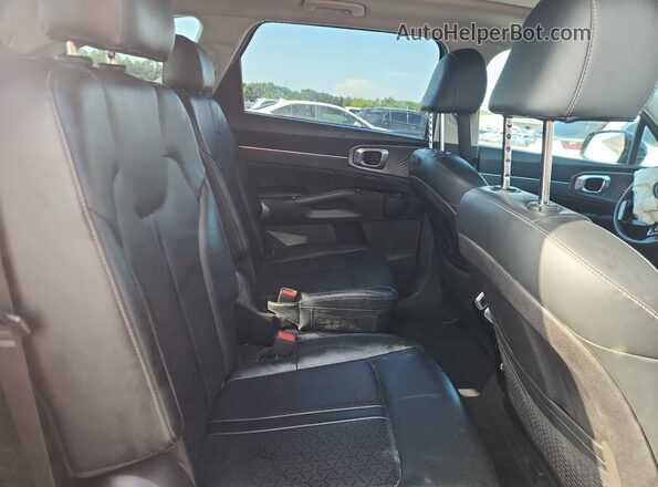 5XYRK4LF7MG059636 2021 KIA SORENTO Silver Вид задньої частини салону