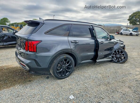 5XYRK4LF8NG081064 2022 KIA SORENTO Charcoal უკანა მარჯვენა