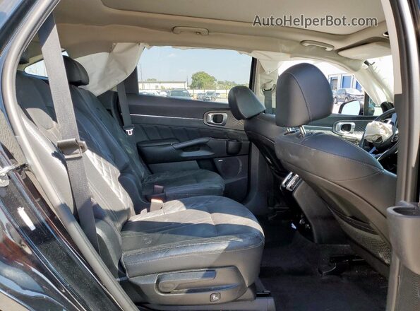 5XYRK4LF9MG030686 2021 KIA SORENTO Black Widok tylnych siedzeń