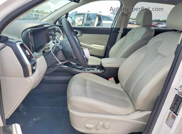 5XYRK4LF9PG170774 2023 KIA SORENTO White Widok wnętrza z przodu