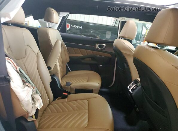 5XYRKDJF3RG267121 2024 KIA SORENTO White Вид задньої частини салону