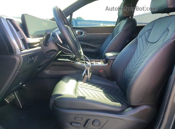 5XYRKDJF4RG262378 2024 KIA SORENTO Charcoal Front interior view