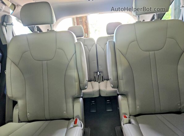 5XYRKDLF0PG246303 2023 KIA SORENTO White Հետևի նստատեղերի տեսք