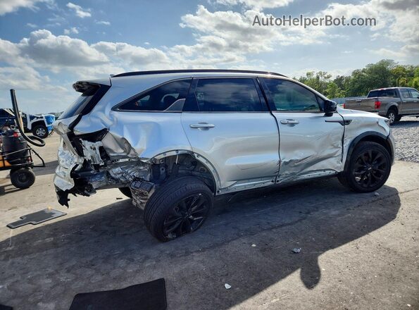 5XYRKDLF1MG056893 2021 KIA SORENTO Silver Tył prawy
