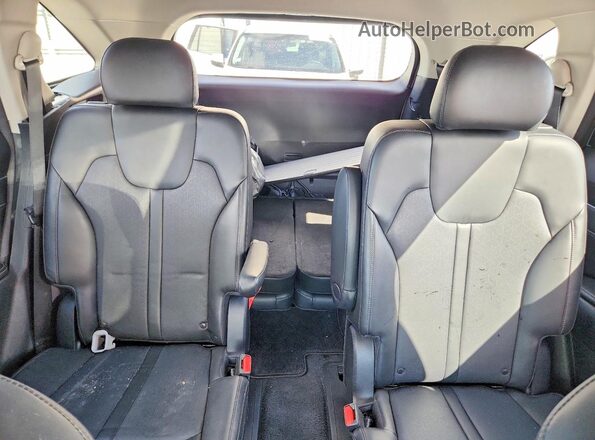 5XYRKDLF1MG056893 2021 KIA SORENTO Silver Widok tylnych siedzeń
