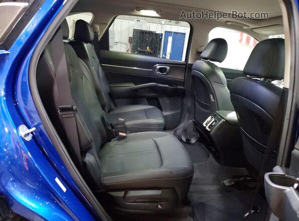 5XYRKDLF2PG164461 2023 KIA SORENTO Blue უკანა სალონის ხედი