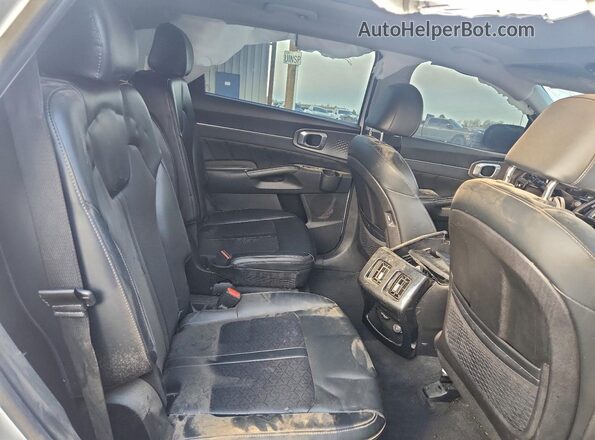 5XYRKDLF3MG054157 2021 KIA SORENTO White Rear interior view