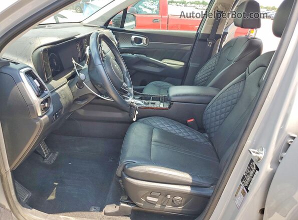 5XYRKDLF3PG184735 2023 KIA SORENTO Gray Vista interior delantera