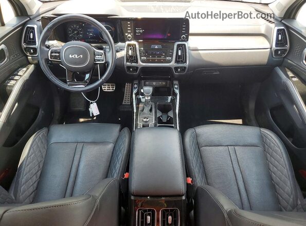 5XYRKDLF3PG184735 2023 KIA SORENTO Gray Vista del salpicadero