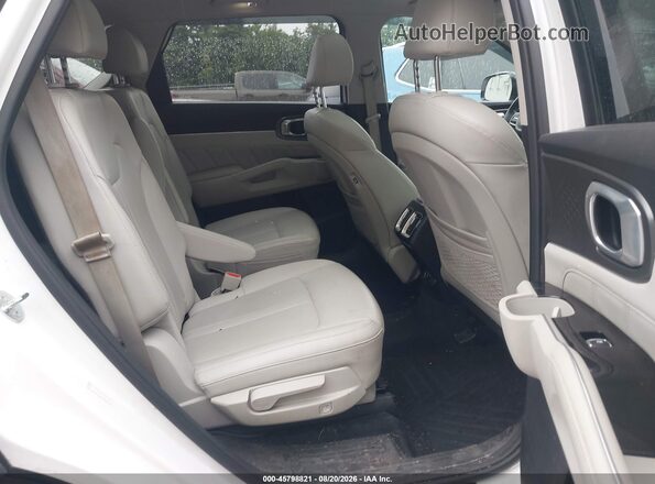 5XYRKDLF3PG240835 2023 KIA SORENTO White Вид наклейки з VIN-кодом