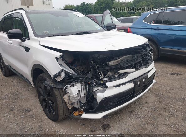 5XYRKDLF3PG240835 2023 KIA SORENTO White Вид спереду