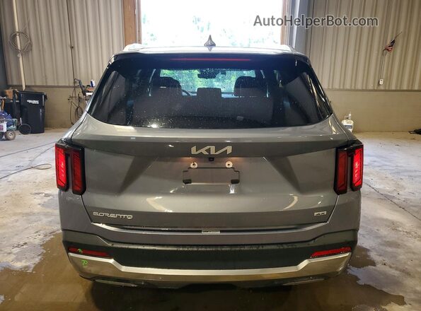 5XYRLDJC3RG258406 2024 KIA SORENTO Silver Widok z tyłu