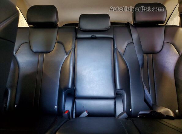 5XYRLDJC3RG258406 2024 KIA SORENTO Silver Widok tylnych siedzeń
