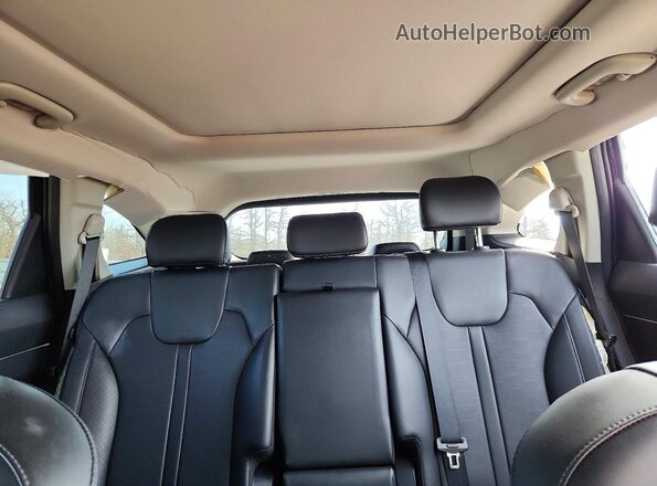 5XYRLDJC6RG281243 2024 KIA SORENTO Black Vista de los asientos traseros